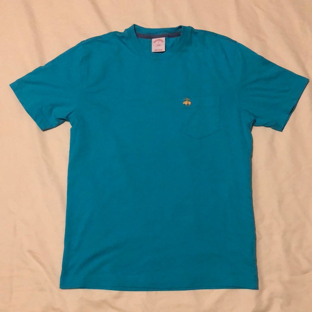Brooks Brothers 346 T shirt size small